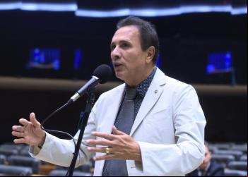 Deputado Carlos Gaguim Reafirma Compromisso no Dia Nacional de Combate ao Racismo