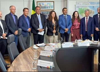 Deputado Gaguim reforça urgência da regularização fundiária no Tocantins em reunião com governo federal